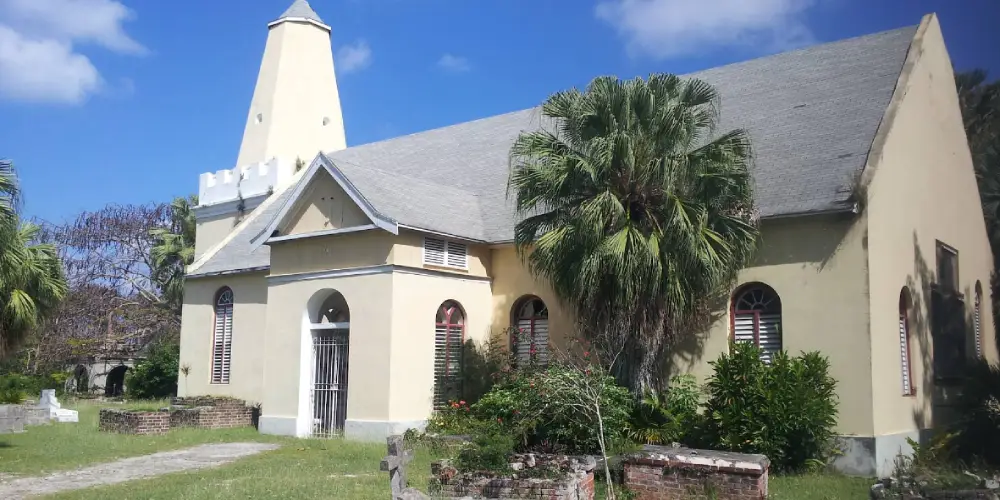 The term "Hanover Parish Church" likely refers to St. George's, Hanover Square, a church located in Mayfair, London. It is the parish church for the area and was built between 1721 and 1725. The church is known for its Georgian architecture and its prominent portico, and has a rich history, including connections to Handel and numerous notable weddings.